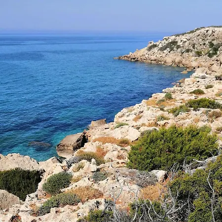 Pinecliff * Agios Georgios (Girne)