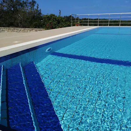 Pinecliff Villa *